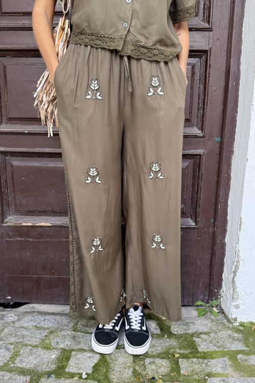Pantalón perlitas khaki