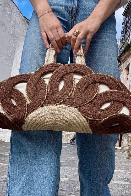 Bolso de mano de rafia