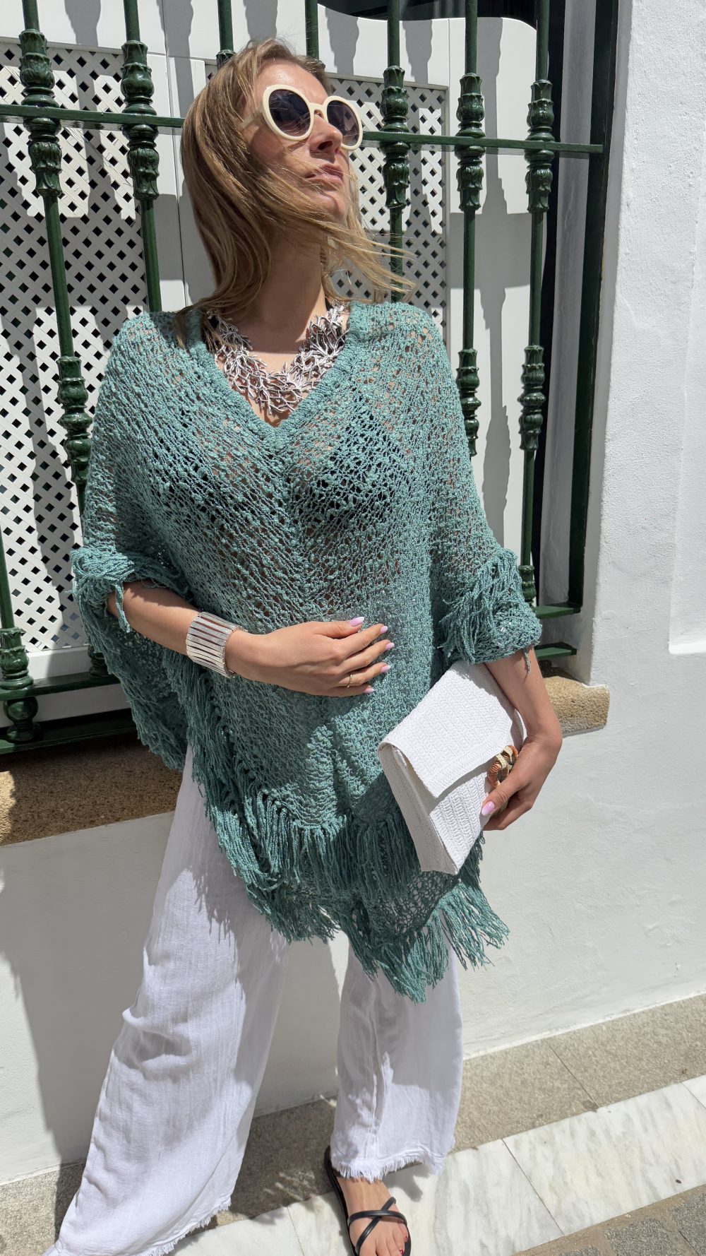Poncho Verde Colección Moon