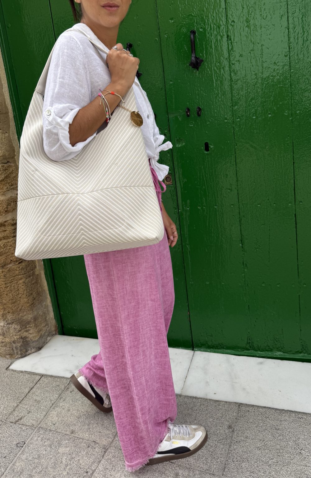 Bolso blanco Madonna - Imagen 2