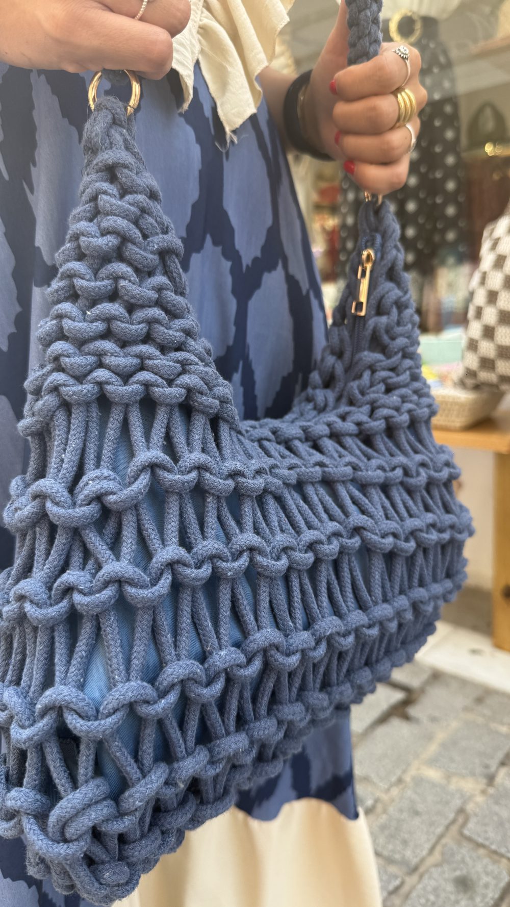 Bolso de mano crochet - Imagen 3