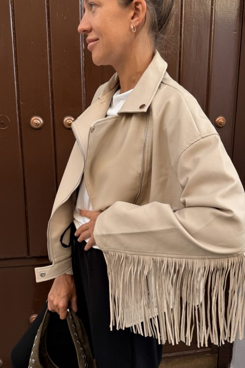 Chaqueta de cuero sintético flecos