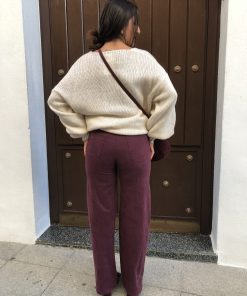 Alternative view of Pantalón granate con apliques metálicos