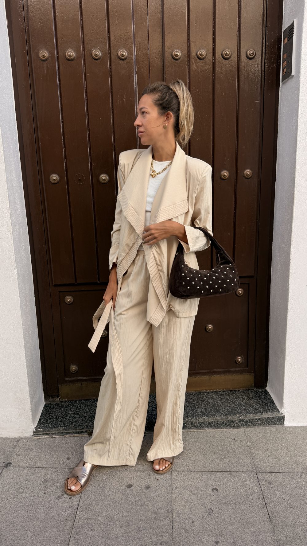 Blazer con cinturón Massima beis - Imagen 4