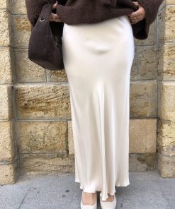 Falda satén champán