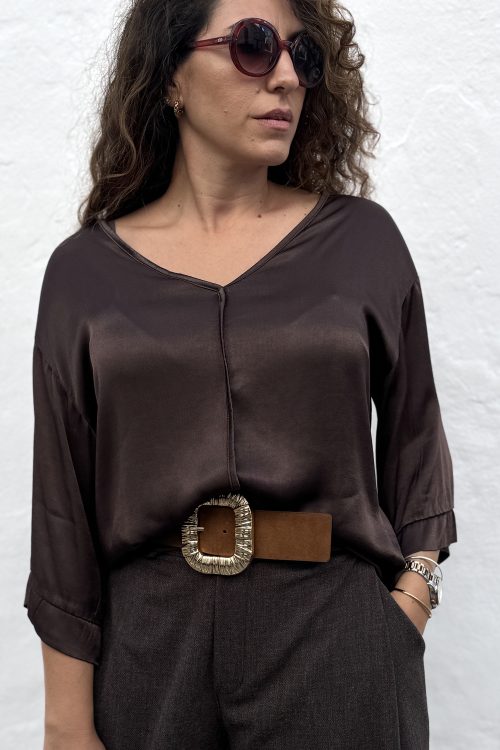 Blusa satinada marrón chocolate