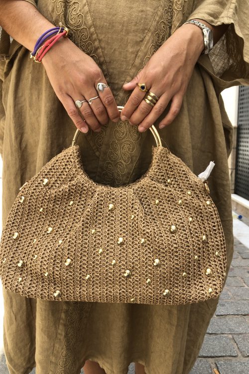 Bolso Tote Trenzado con Detalles Dorados